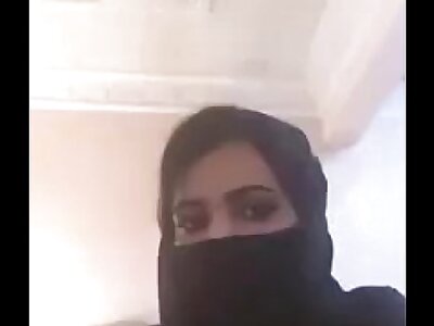 arab lady showing funbags on webcam