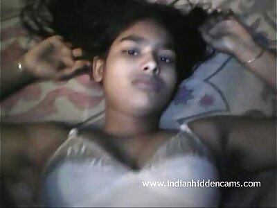Gorgeous Desi Indian Lady Nailed - IndianHiddenCams.com