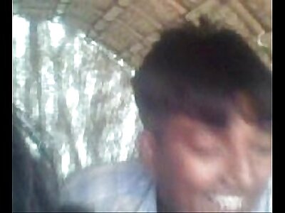 Full Bangladeshi Desi Youthfull ungentlemanly boobs press wide of boyfriend in domicile boat More Bangla Audio - Wowmoyback