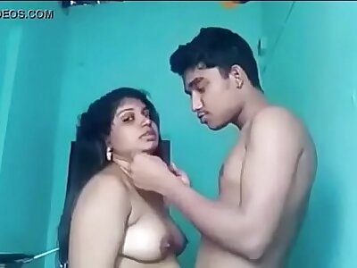 vid 20170903 pv0001 kerala adimali ik malayali 37 yrs old married molten and sexy housewife aunty textile shop poked by idukki 23 yrs old unmarried motel staff member linu hook-up porno film over