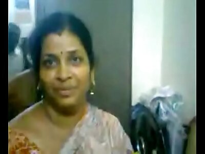 vid 20120716 pv0001 tenali it telugu 40 yrs old married hot and sexy housewife aunty showing her fun bags to her spouse orgy porno movie